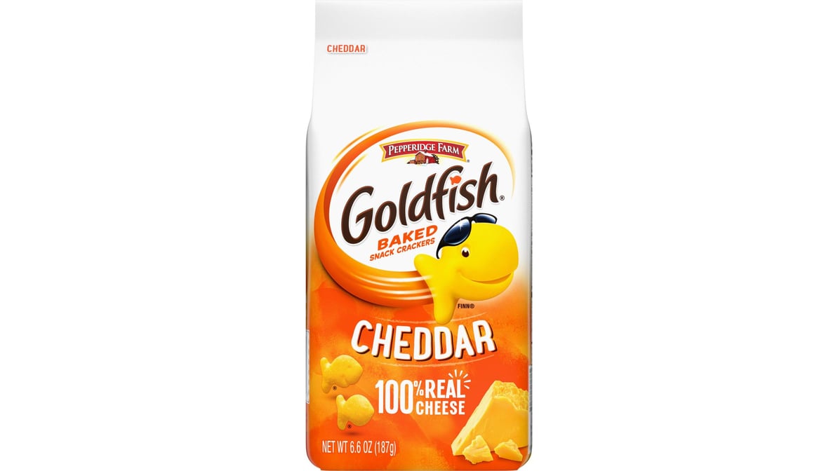 Goldfish Baked Cheddar Snack Crackers (6.6 oz)